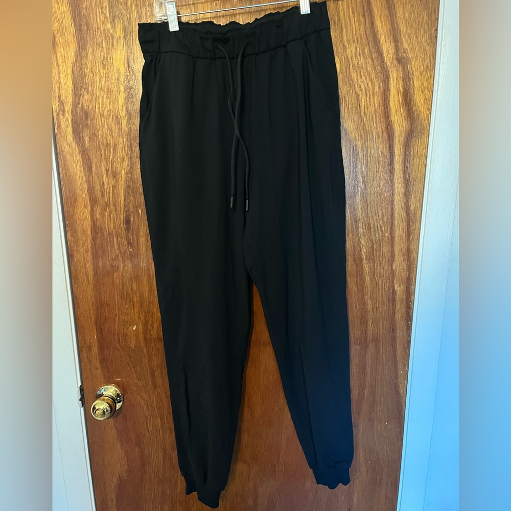Lululemon Women’s Keep Moving Jogger, Size 8